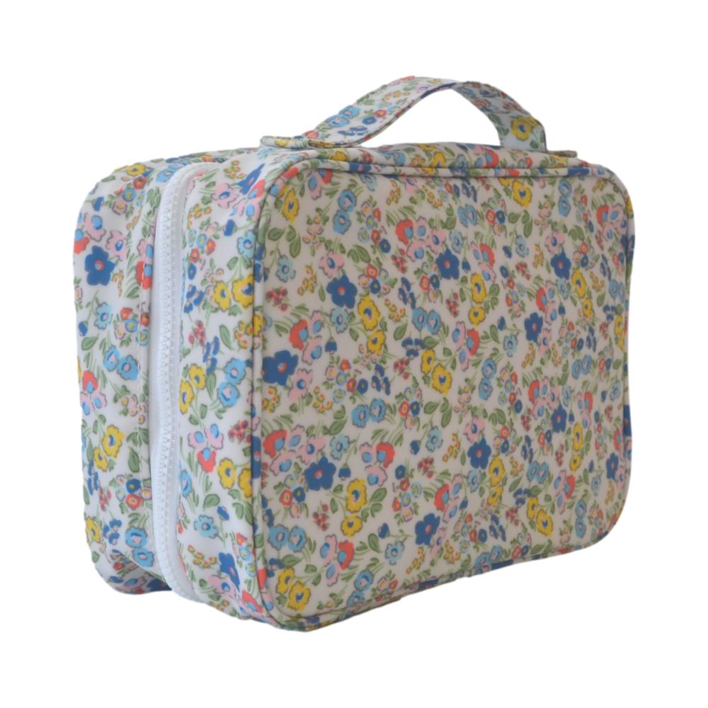 BUNDLE UP Hanging Toiletry Bag - POSIES