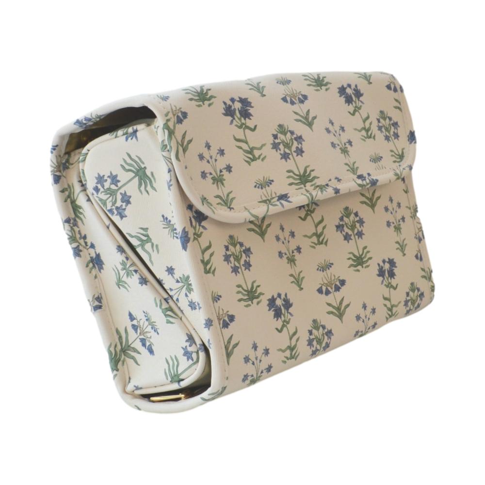 LUXE Hanging Toiletry Case  PROVENCE