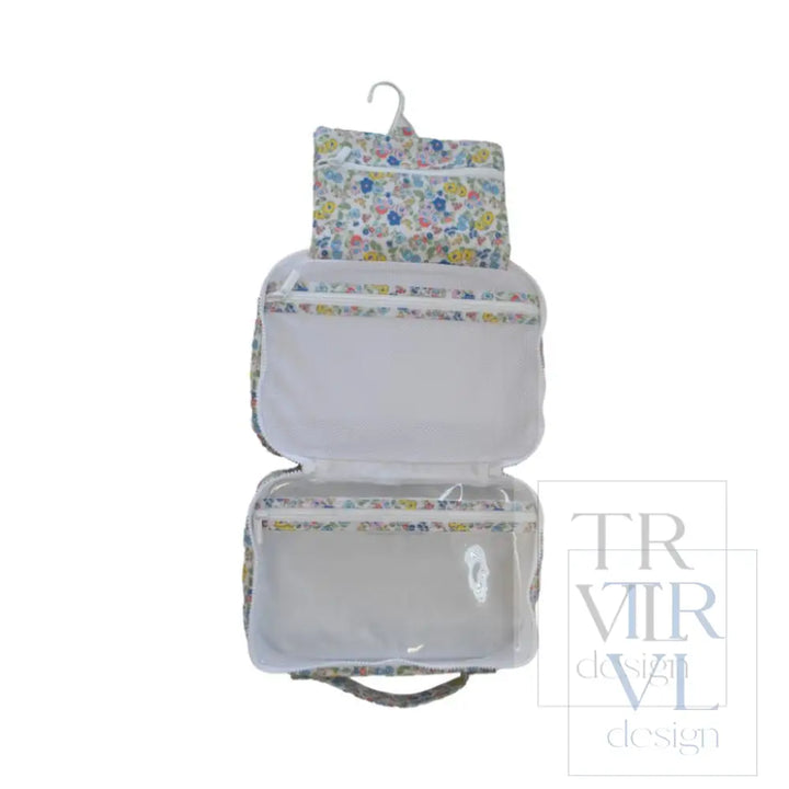 BUNDLE UP Hanging Toiletry Bag - POSIES