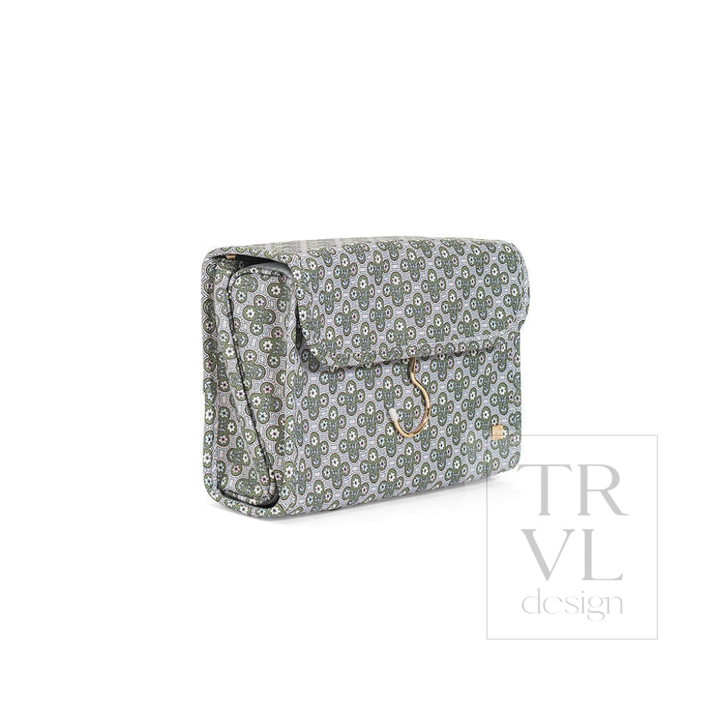 LUXE Hanging Toiletry Case SURREY with Green Pinstripe Liner - Cosmetic & Toiletry Bags